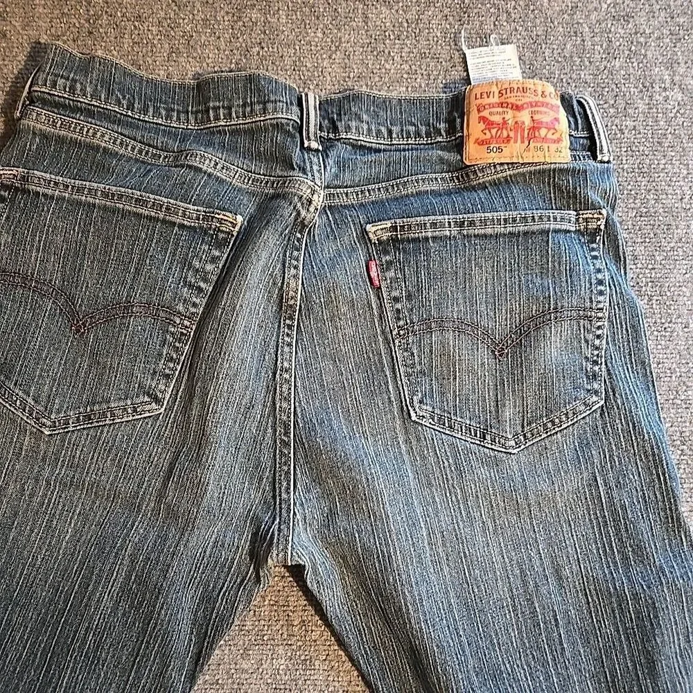 Levi 505 Denim Jeans Mens 36x32 Blue Straight Leg 5 Pocket Railroad Fade Whisker